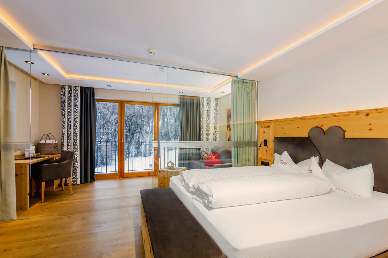 Anigglhof Hotel Malles Venosta Luaran gambar