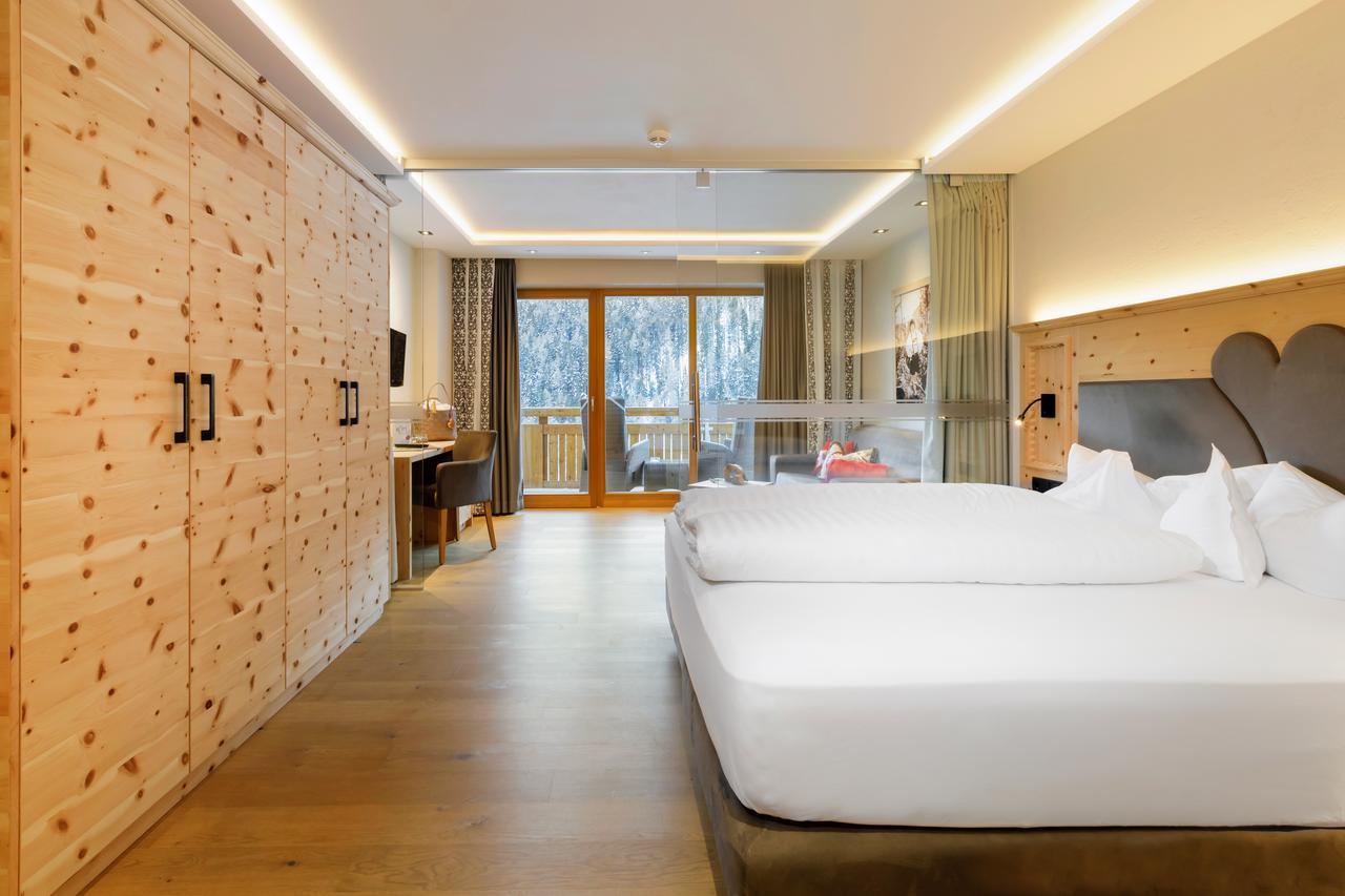 Anigglhof Hotel Malles Venosta Luaran gambar